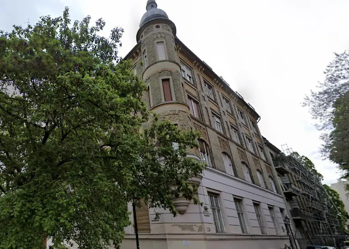 Buda Apartman House 8